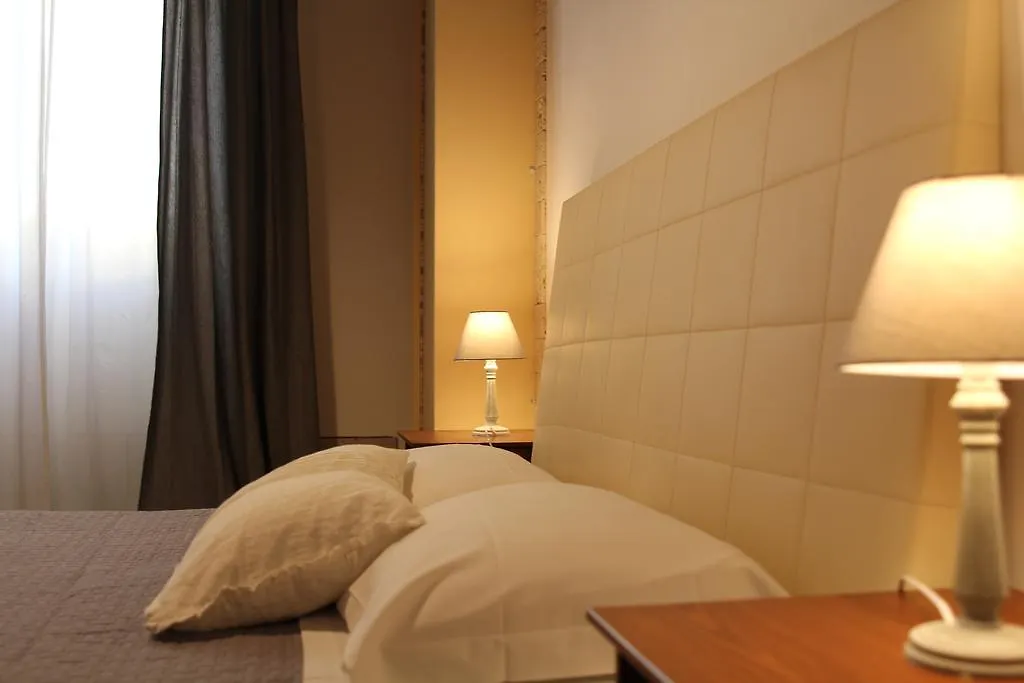***  Bed and Breakfast Bed & Tower Pisa Italia