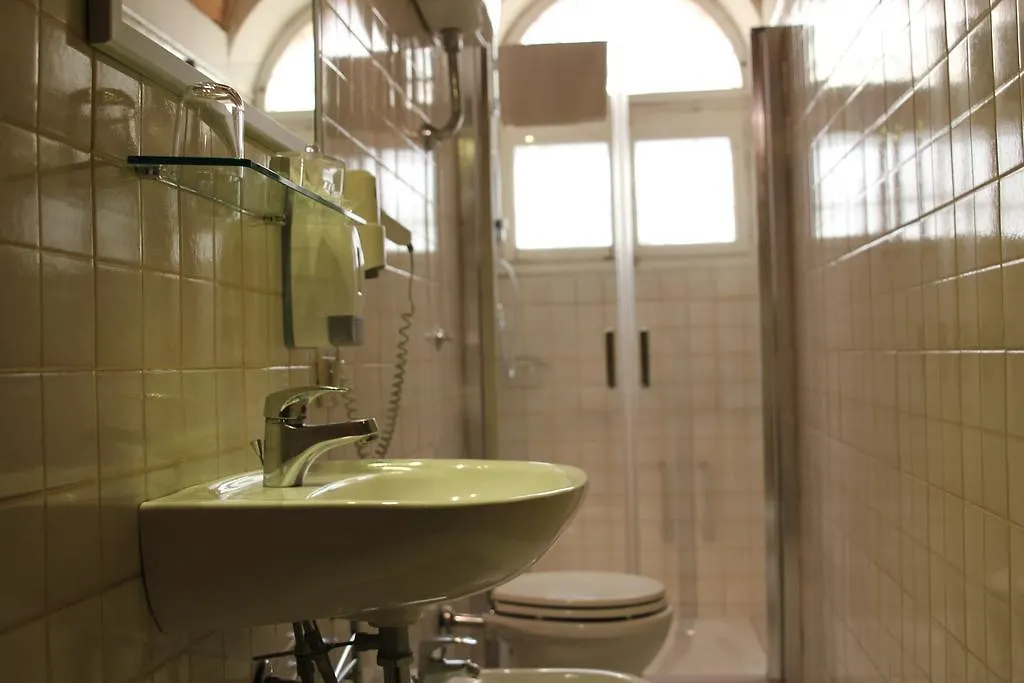 Bed & Breakfast Bed and Breakfast Bed & Tower Pisa